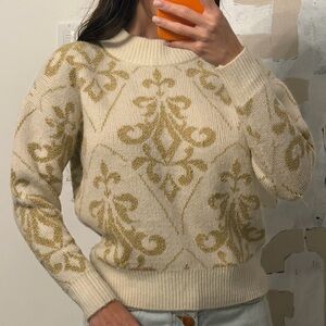 Chic Cream and Gold Patterned Sweater